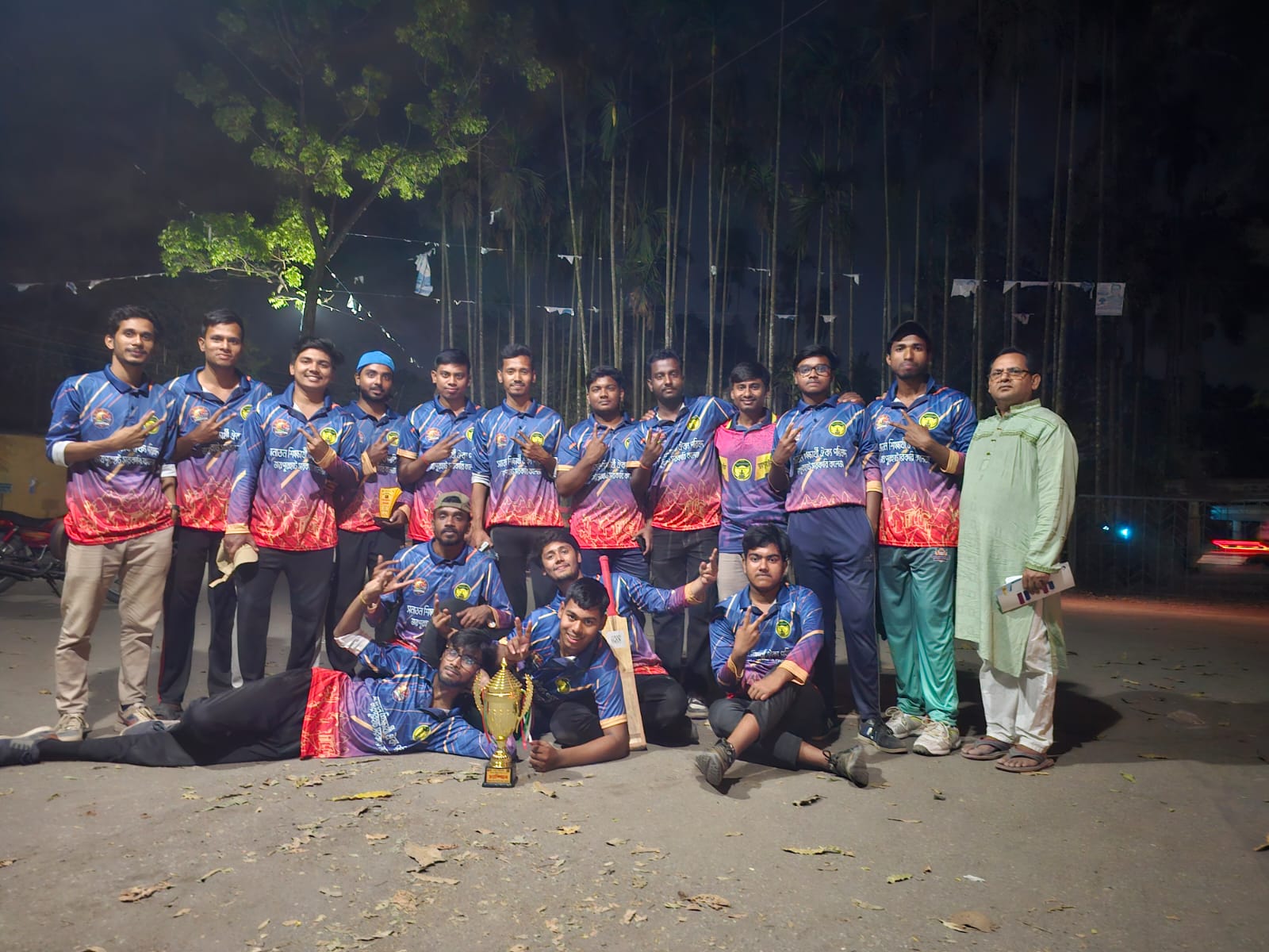 জয়পুরহাটে সনাতন ক্রিকেট প্রিমিয়ার লীগে চ্যাম্পিয়ান সনাতন শিক্ষার্থী ঐক্য পরিষদ