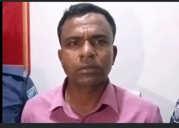 গোপালগঞ্জে ভূয়া এস,আই গ্রেপ্তার।