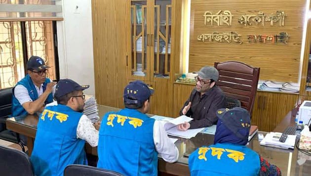 রাজশাহী এলজিইডির কার্যালয়ে দুদকের অভিযান