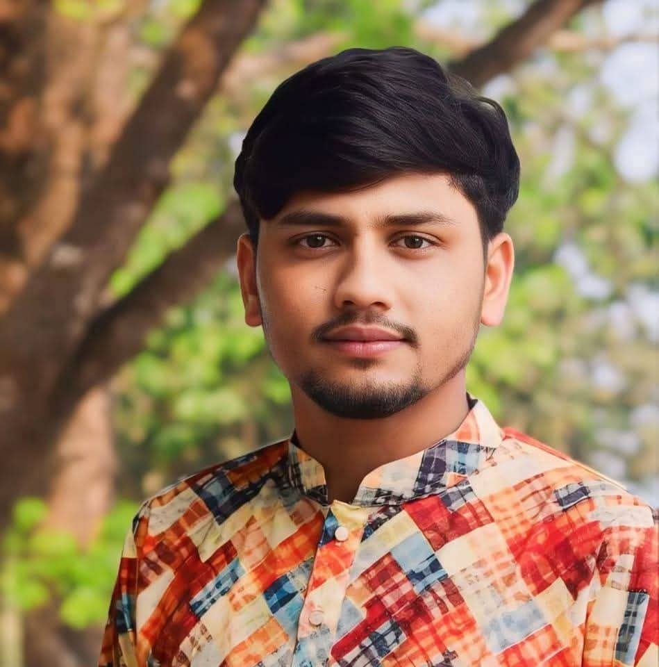 লালমনিরহাট মহাসড়কে প্রান গেল মোটরসাইকেল চালক মেরাজের ।