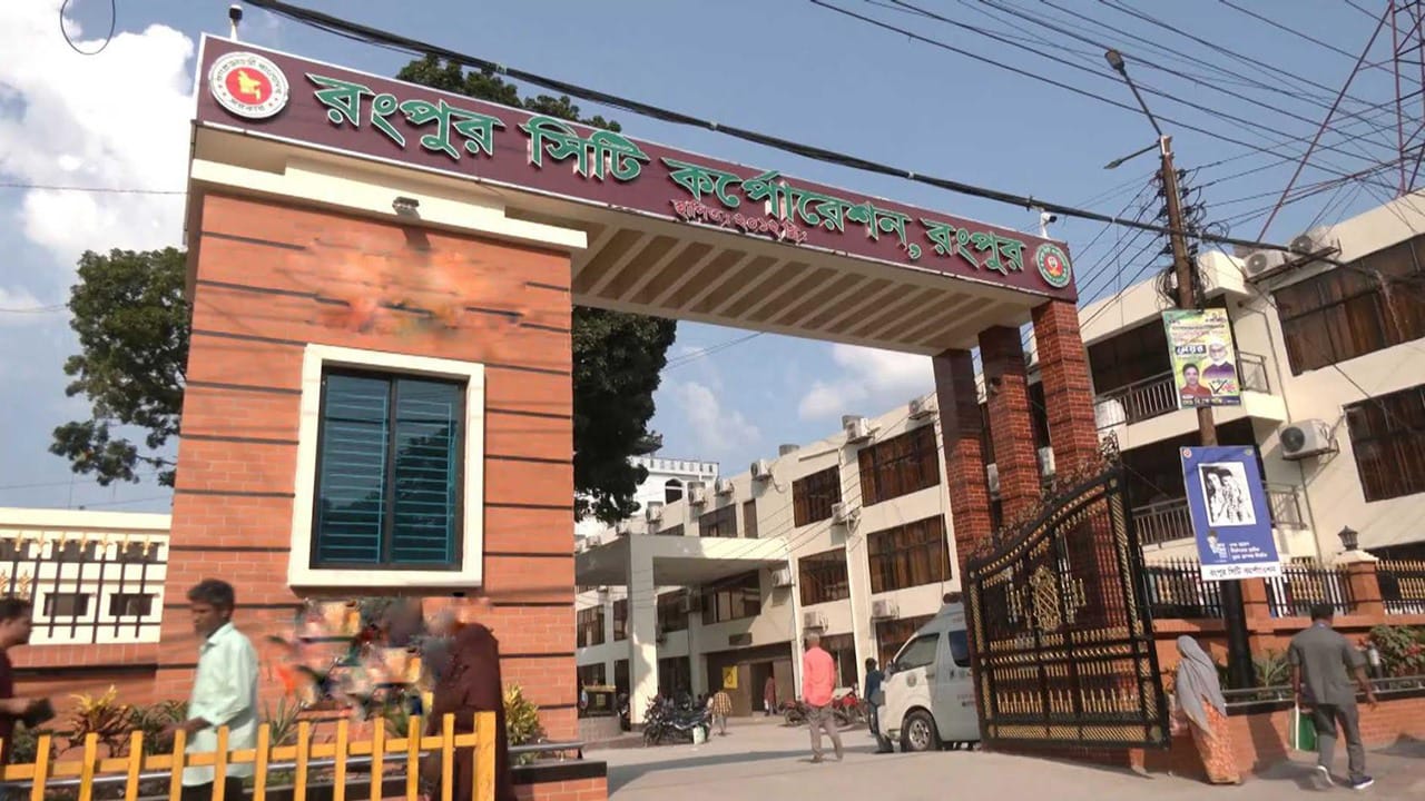 রংপুরে জুলাই যোদ্ধাদের নামে অটোরিকশার লাইসেন্স:   :