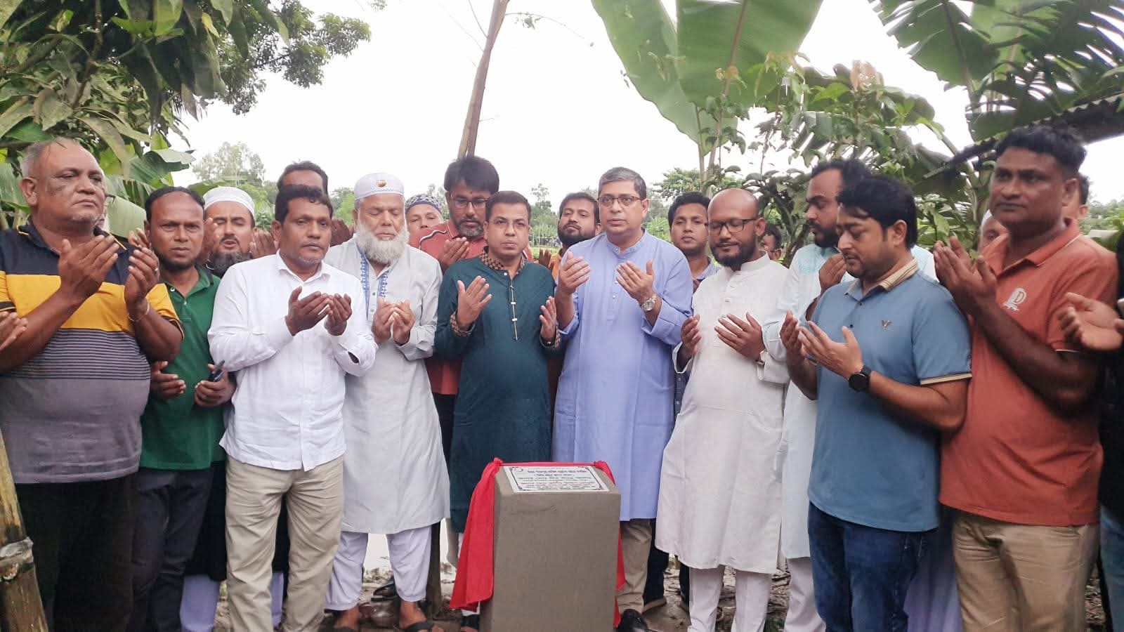 ভোটের জন্য ক্ষণে ক্ষণে যারা রূপ পাল্টায়, তারাই হলো মোনাফেক — মীর শাহে আলম