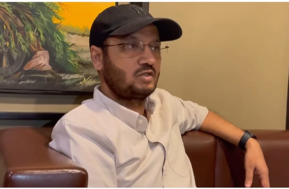 গভীর রাতে সাংবাদিকদের সাথে মতবিনি করলেন সিলেট জেলা বিএনপির ১ম সহ-সভাপতি মামুনুর রশিদ (মামুন চাকসু)