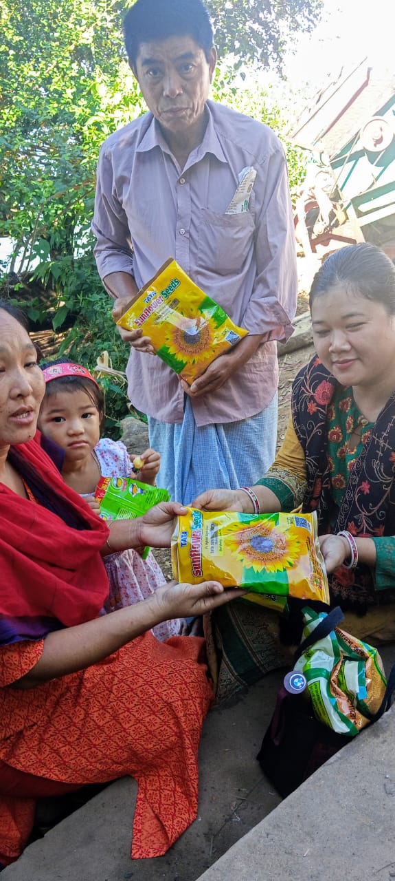 বিলাইছড়িতে কৃষি অফিস কর্তৃক বিভিন্ন প্রকার বীজ ও সার বিতরণ