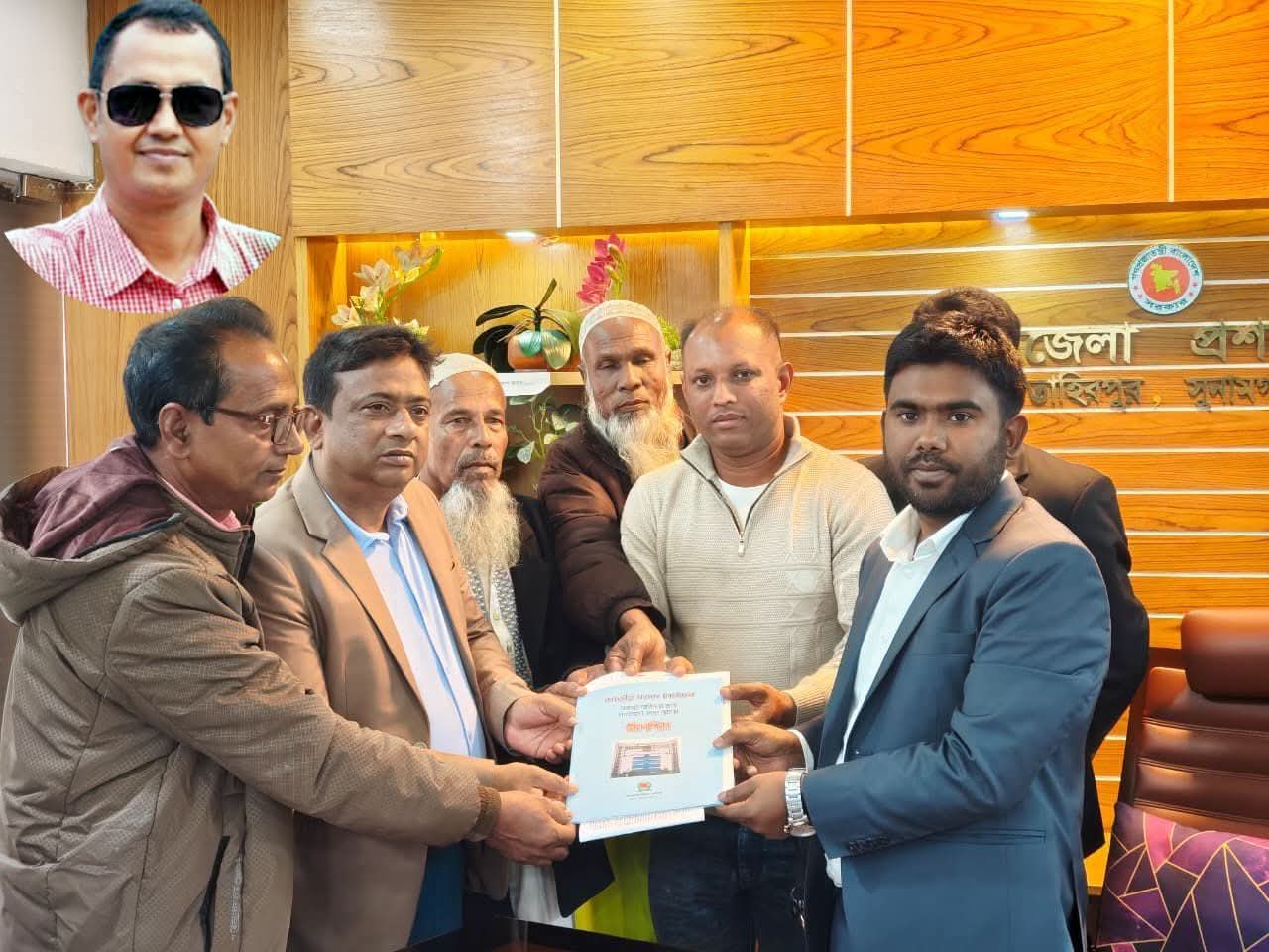 দলীয় মনোনয়ন না পেলেও মাঠে কামরুজ্জামান কামরুল
